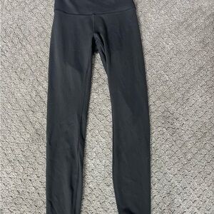 Lululemon black leggings size 4, great condition.